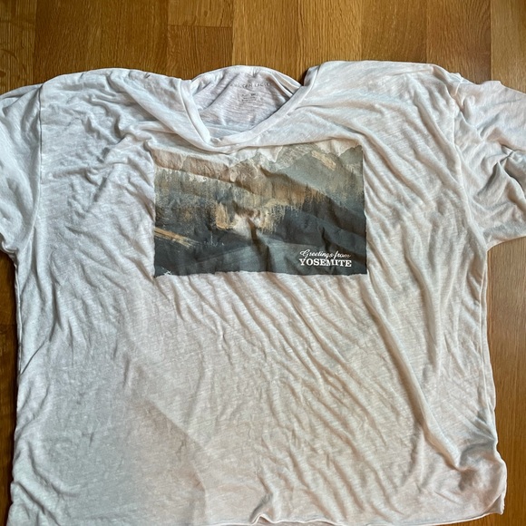 White American Eagle Graphic Tee - Picture 2 of 4